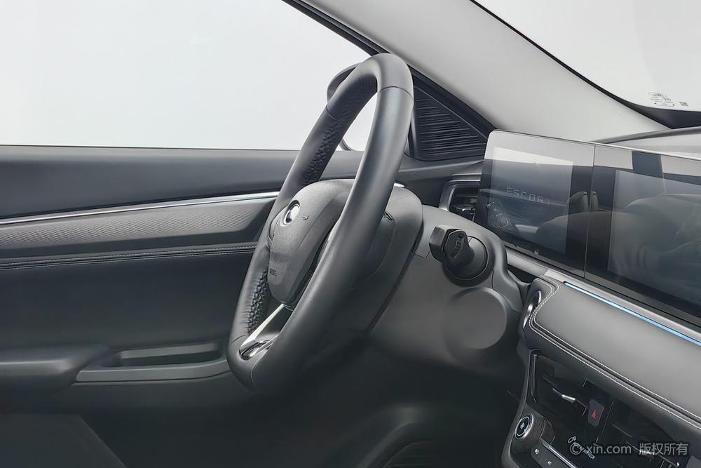 Ford Focus 2021 1.5L Automatic Diamond – фото 11