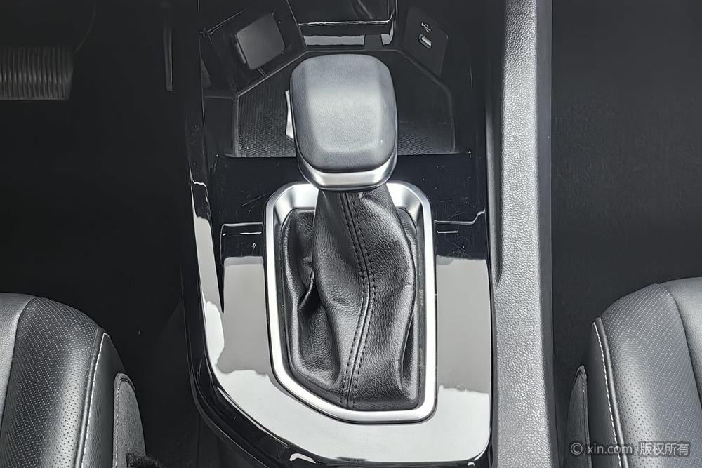 Ford Focus 2021 1.5L Automatic Diamond – фото 16