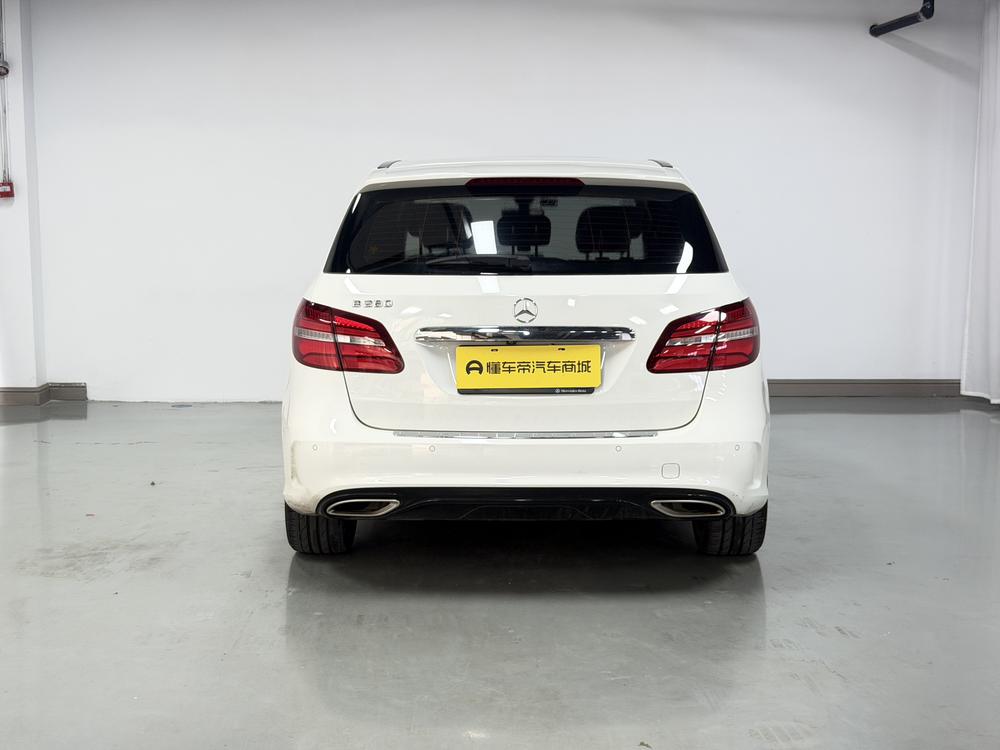 Mercedes-Benz B-Class 2015 модификация B 260 Sport Sport – фото 6
