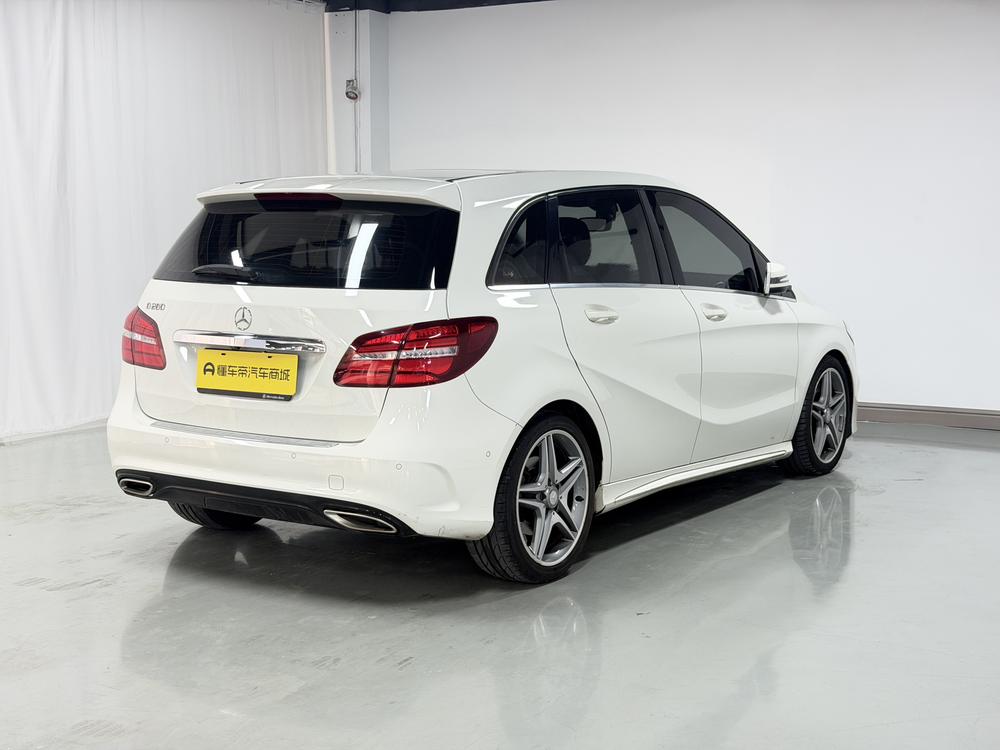 Mercedes-Benz B-Class 2015 модификация B 260 Sport Sport – фото 7