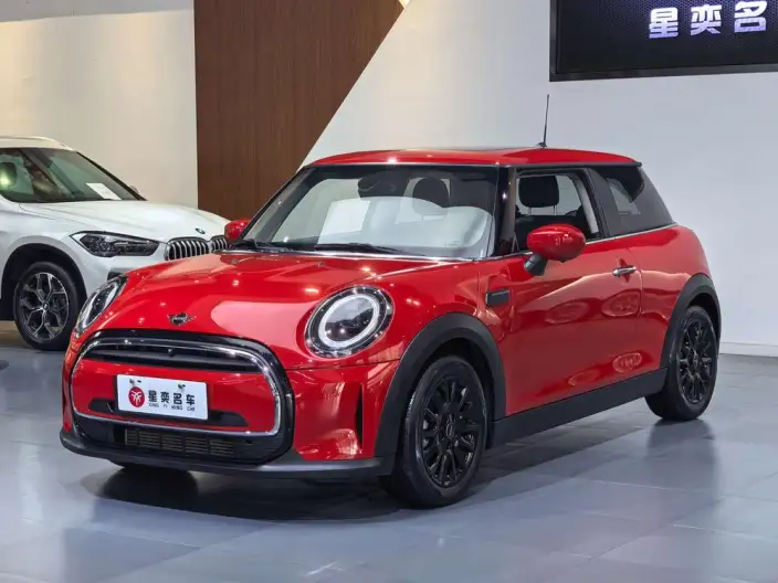 MINI 2023 Model 1.5T ONE – фото 1