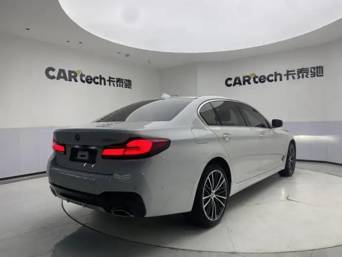 BMW 5 Series 2023 Model Facelift 530Li Leading Model M Sports Set – фото 7
