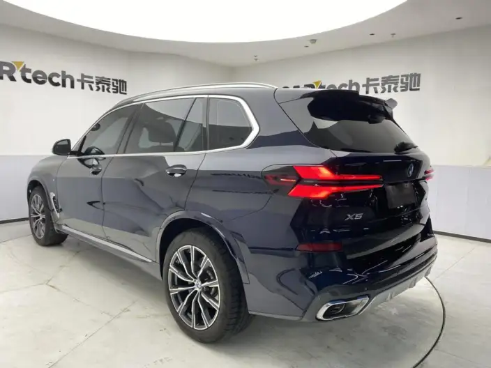 BMW X5 2023 Model xDrive30Li M Sports Set – фото 5