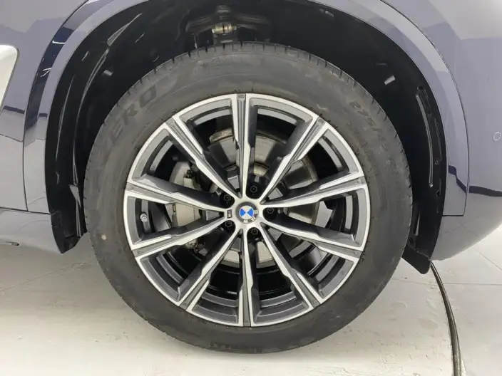 BMW X5 2023 Model xDrive30Li M Sports Set – фото 9