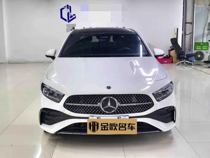 Mercedes-Benz A-class 2024 Model A 200 L Fashion Edition – фото 2