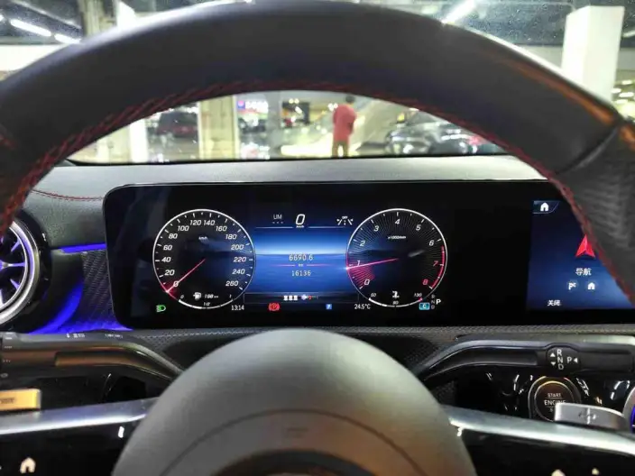 Mercedes-Benz A-class 2024 Model A 200 L Fashion Edition – фото 7
