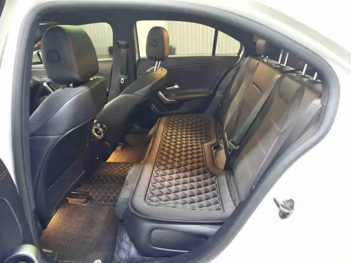 Mercedes-Benz A-class 2024 Model A 200 L Fashion Edition – фото 9