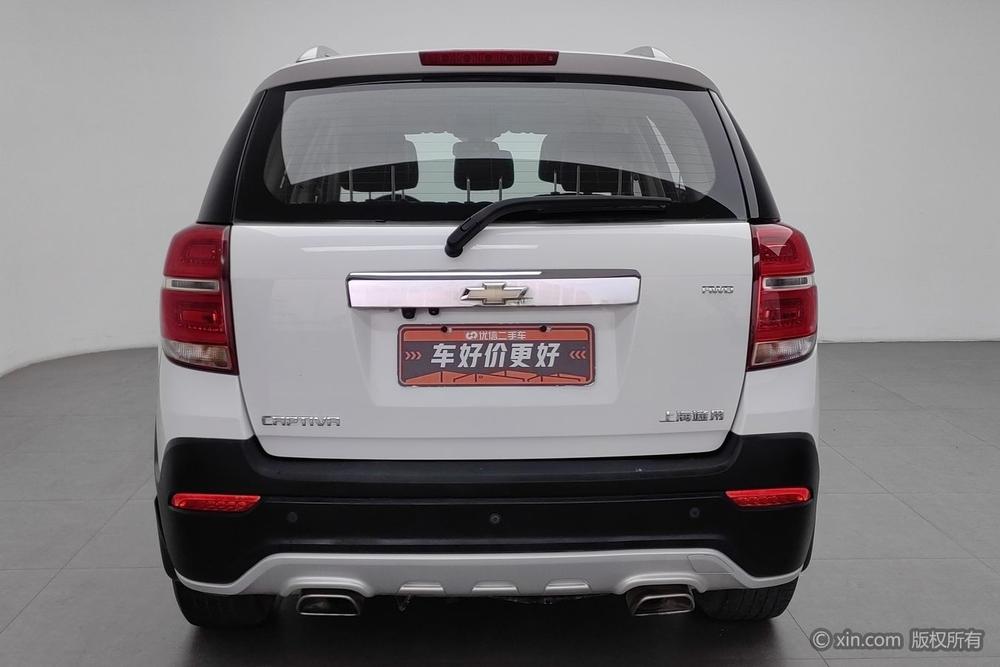 Chevrolet Captiva 2015 модификация 2.4L 4WD Deluxe Edition 5 seat