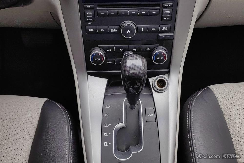 Chevrolet Captiva 2015 модификация 2.4L 4WD Deluxe Edition 5 seat – фото 15