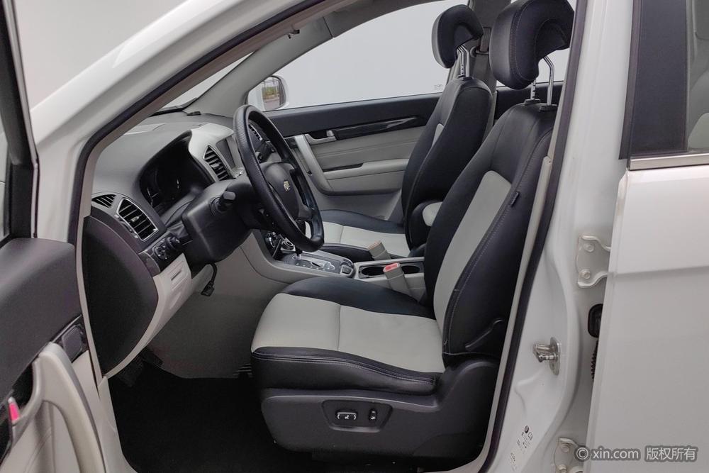 Chevrolet Captiva 2015 модификация 2.4L 4WD Deluxe Edition 5 seat – фото 17