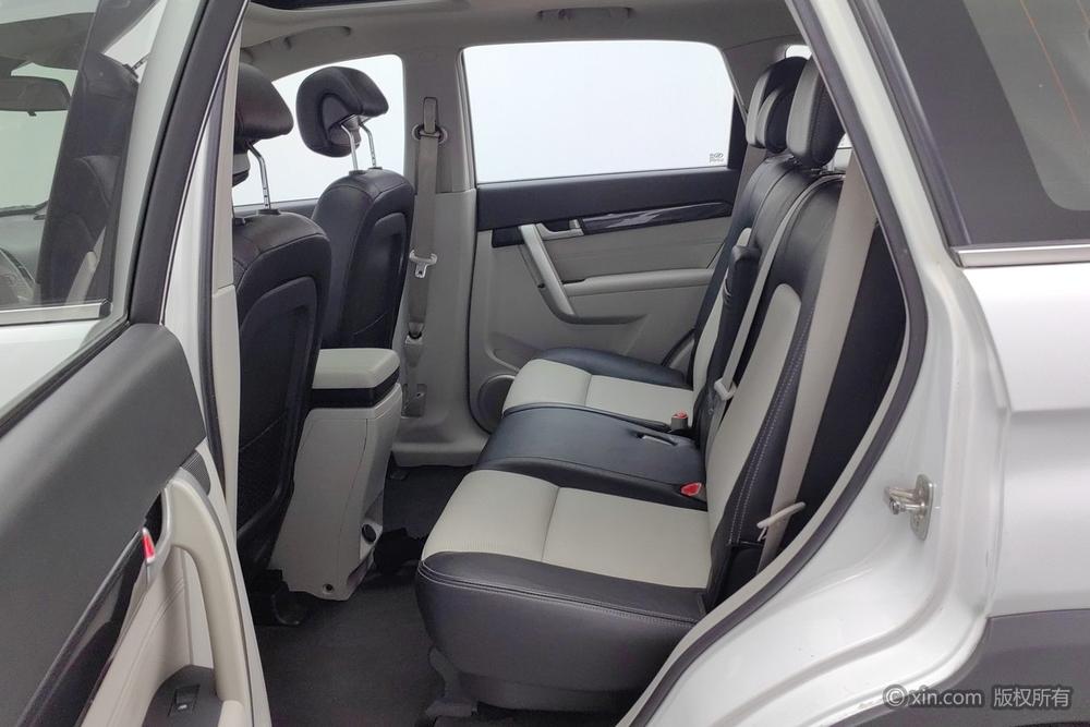 Chevrolet Captiva 2015 модификация 2.4L 4WD Deluxe Edition 5 seat – фото 19