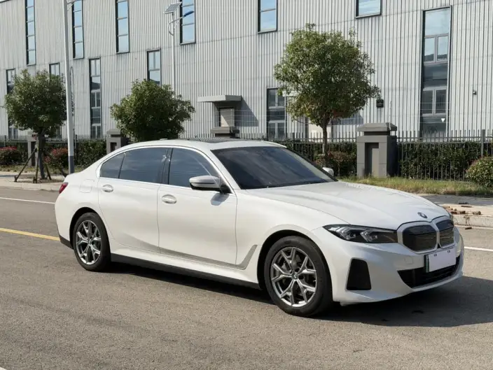 BMW i3 2025 Model eDrive35L – фото 3