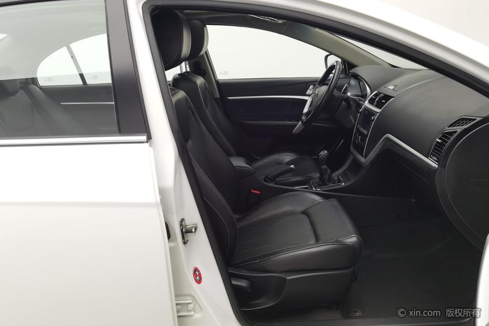 Geely Emgrand 2016 Sedan 1.5L Manual Upward – фото 12