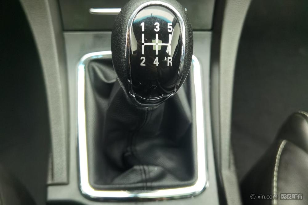 Geely Emgrand 2016 Sedan 1.5L Manual Upward – фото 15