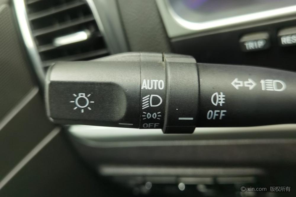 Geely Emgrand 2016 Sedan 1.5L Manual Upward – фото 16