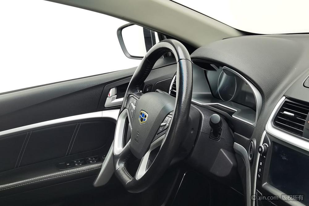 Geely Emgrand 2016 Sedan 1.5L Manual Upward – фото 17