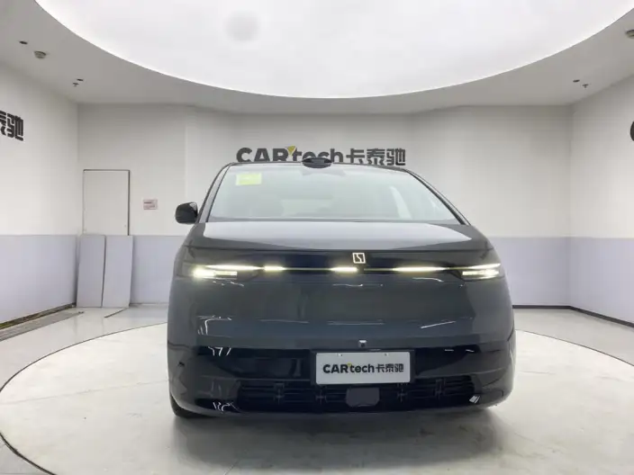 ZEEKR MIX 2025 Model 76kWh Smart Driving Edition