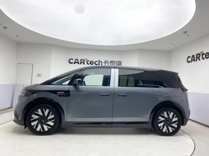 ZEEKR MIX 2025 Model 76kWh Smart Driving Edition