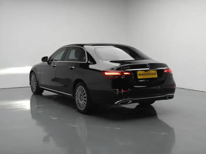 Mercedes-Benz E-Class 2023 Model E 300 L Luxury Model sedan – фото 5