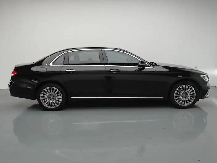 Mercedes-Benz E-Class 2023 Model E 300 L Luxury Model sedan – фото 8