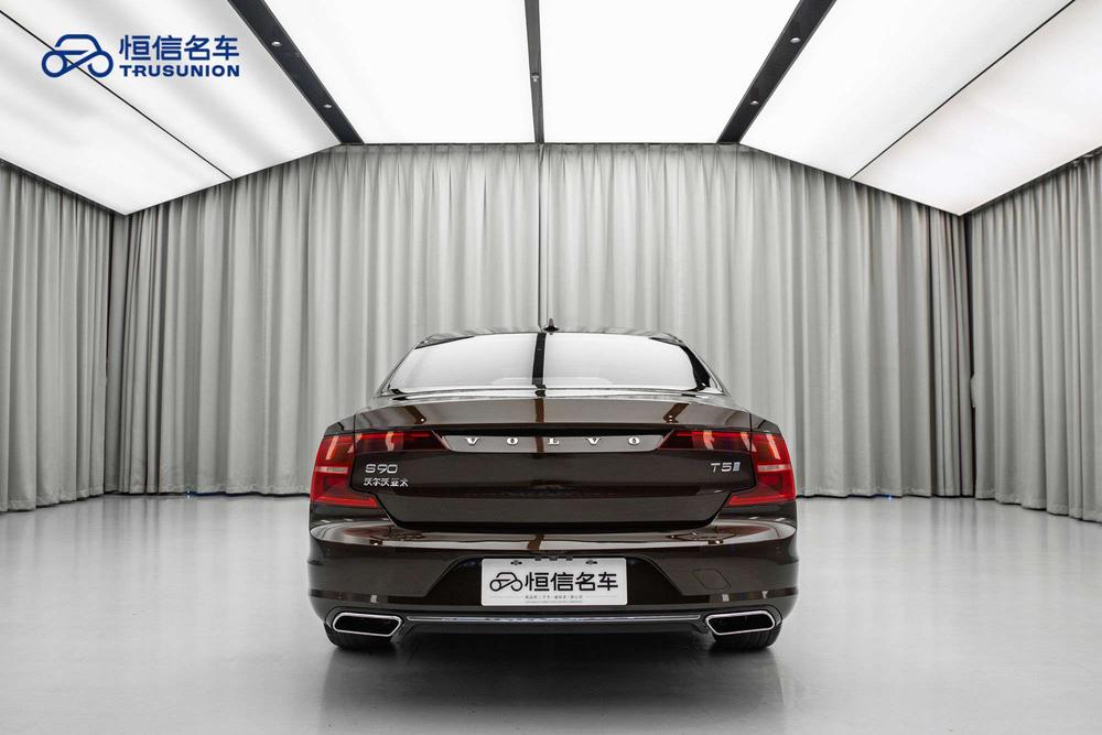 Volvo S90 Модель 2020 года комплектация T5 Smart Range Deluxe Edition – фото 5