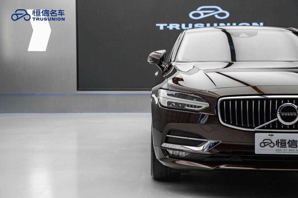 Volvo S90 Модель 2020 года комплектация T5 Smart Range Deluxe Edition – фото 11