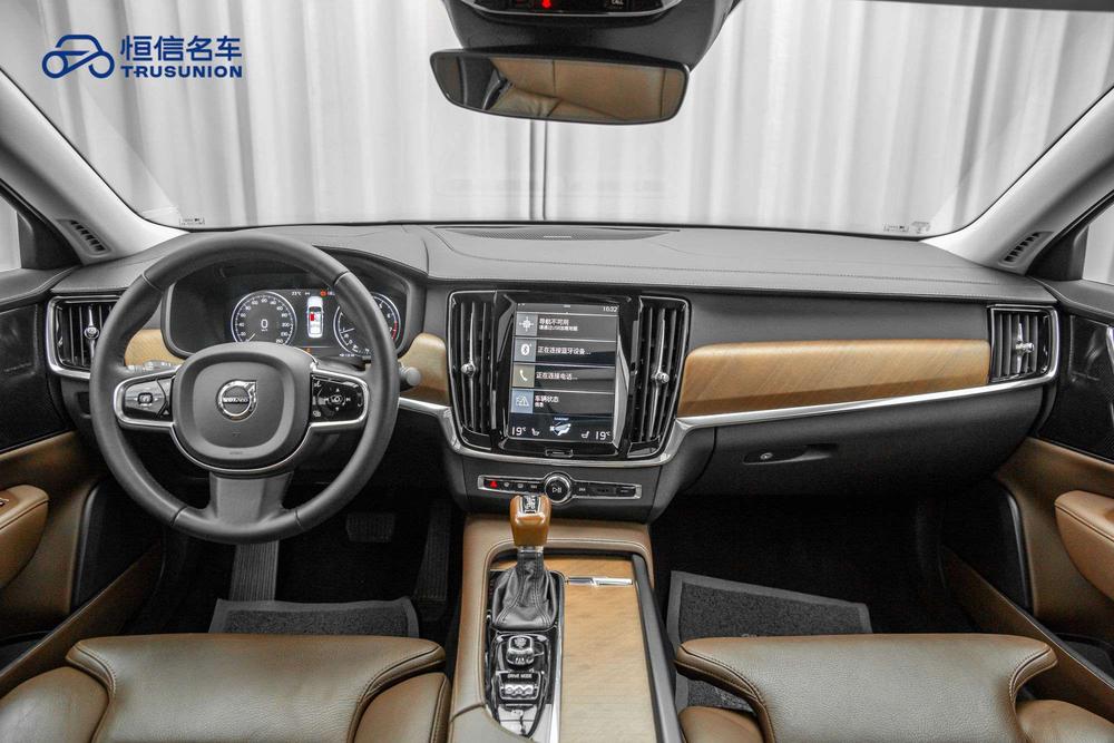 Volvo S90 Модель 2020 года комплектация T5 Smart Range Deluxe Edition – фото 19
