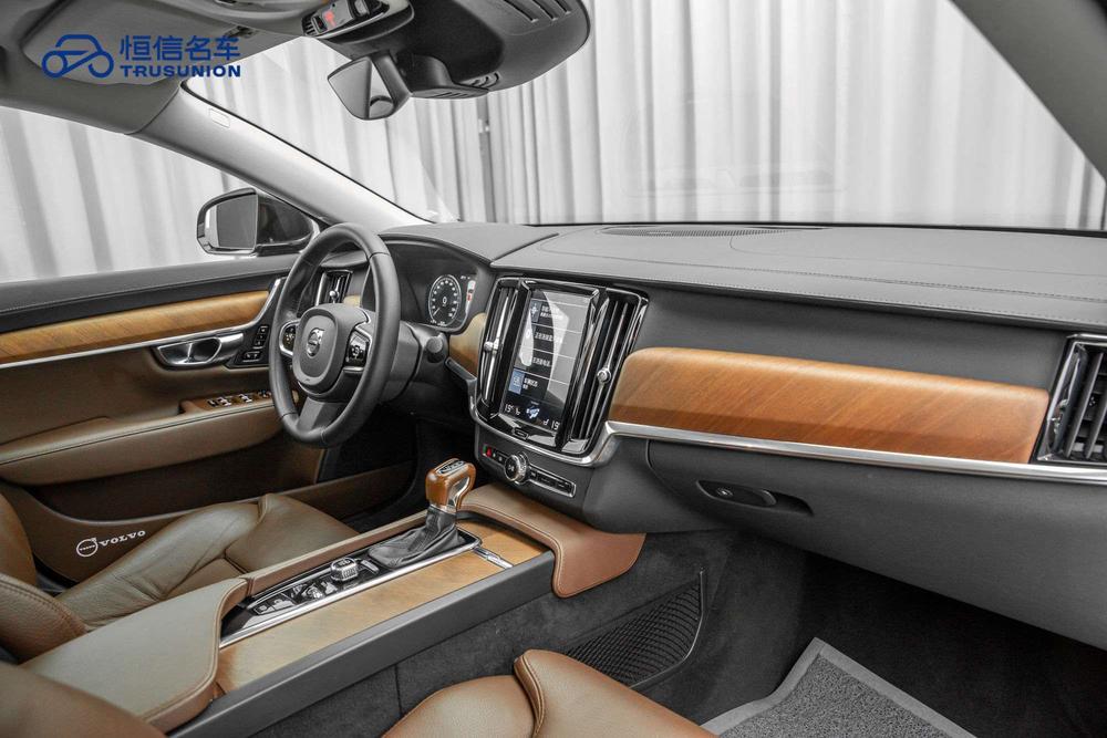 Volvo S90 Модель 2020 года комплектация T5 Smart Range Deluxe Edition – фото 20