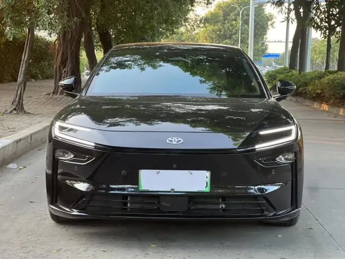 Toyota bZ7 2026 Model 700 Max – фото 2