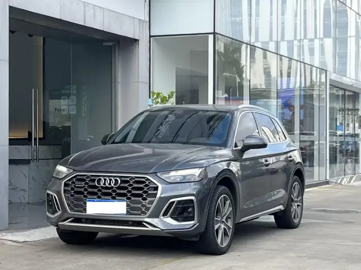 Audi Q5L 2022 Model 45T Luxury Dynamic Model – фото 1