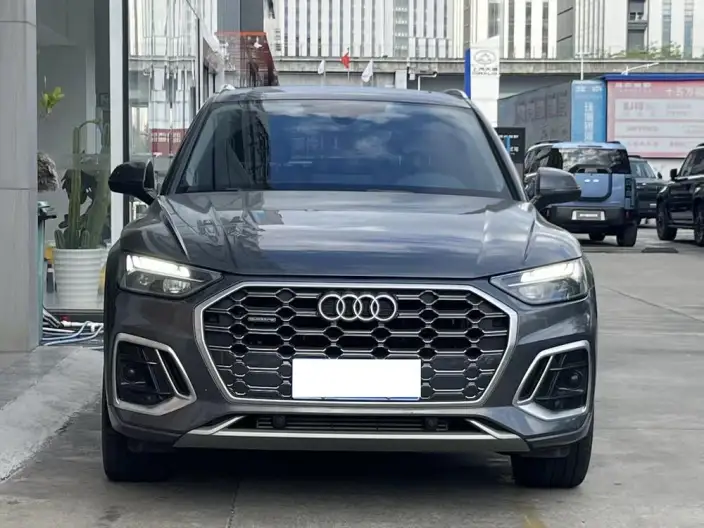 Audi Q5L 2022 Model 45T Luxury Dynamic Model – фото 2