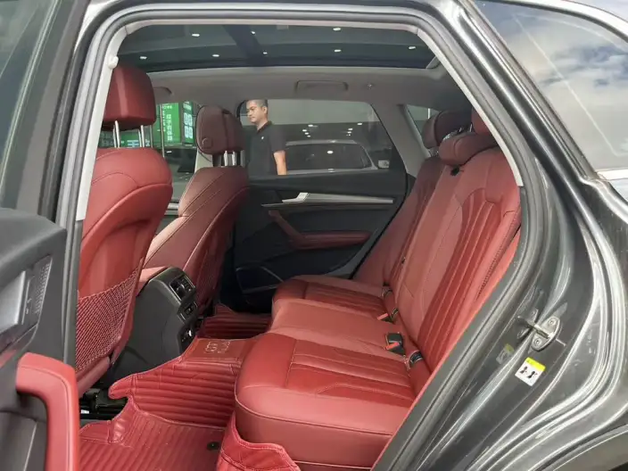 Audi Q5L 2022 Model 45T Luxury Dynamic Model – фото 9