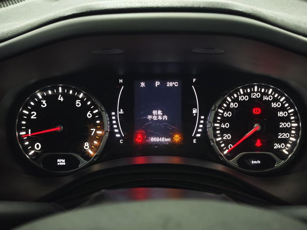 Jeep Renegade 2017 180T Automatic Energy – фото 15