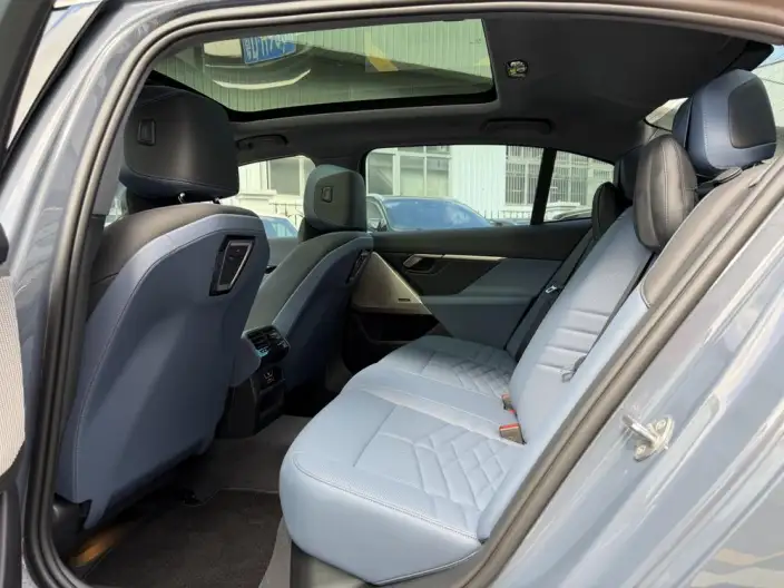 BMW i5 2024 Model eDrive35L Exclusive Model M Sports Set – фото 9