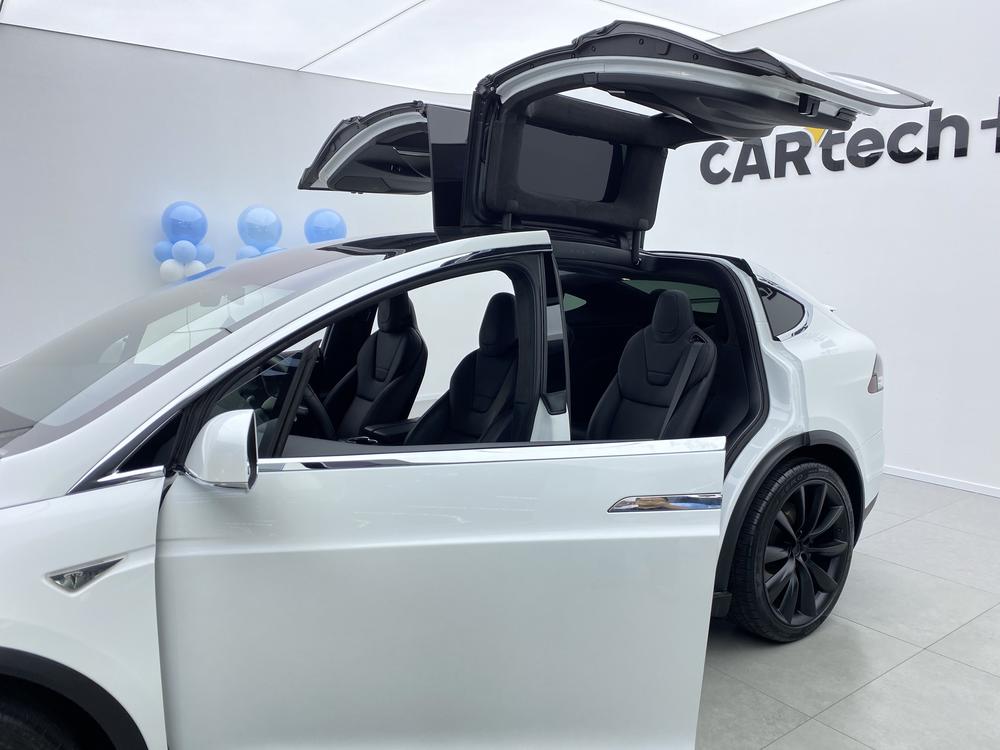 Tesla Model X 2016 90D – фото 16