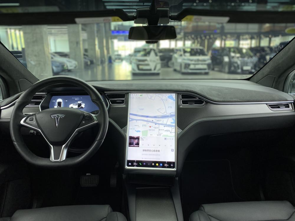 Tesla Model X 2016 90D – фото 22