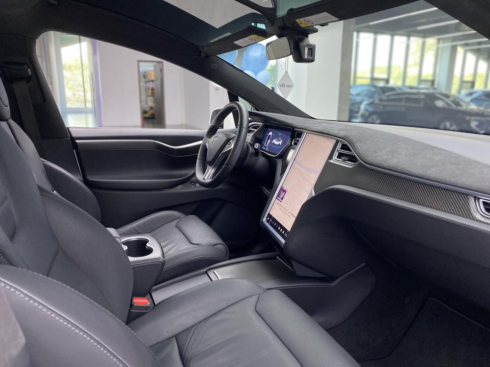 Tesla Model X 2016 90D – фото 25