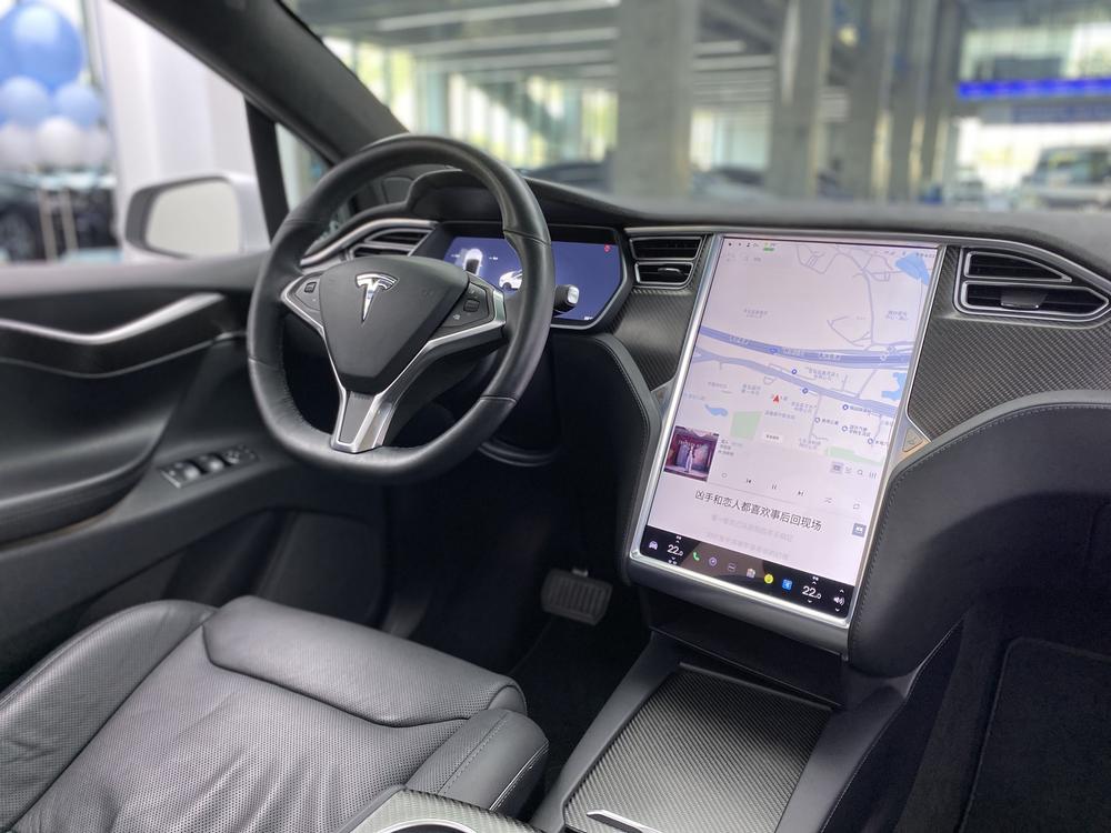 Tesla Model X 2016 90D – фото 28