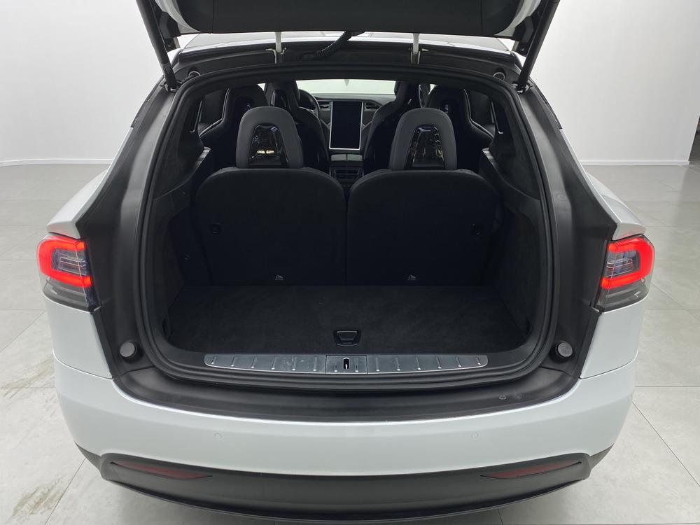 Tesla Model X 2016 90D – фото 32