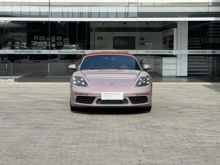 Porsche 718 2023 Model Boxster 2.0T