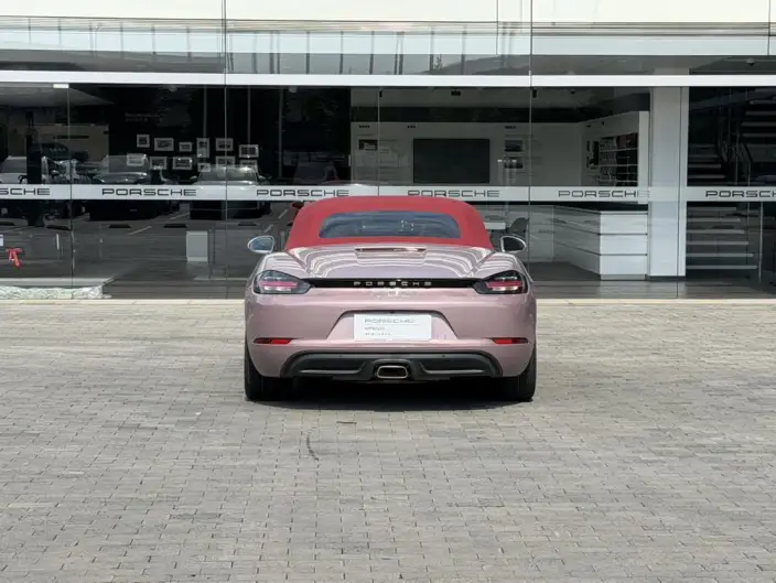 Porsche 718 2023 Model Boxster 2.0T