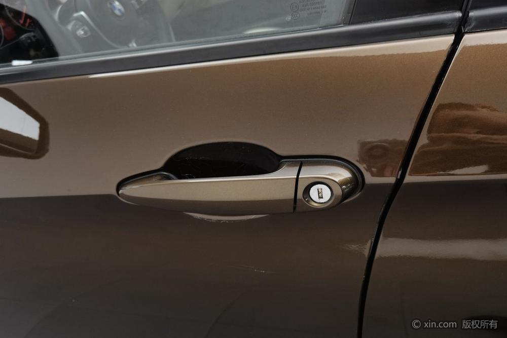 BMW X1 2014 модификация sDrive18i X Design Set – фото 11