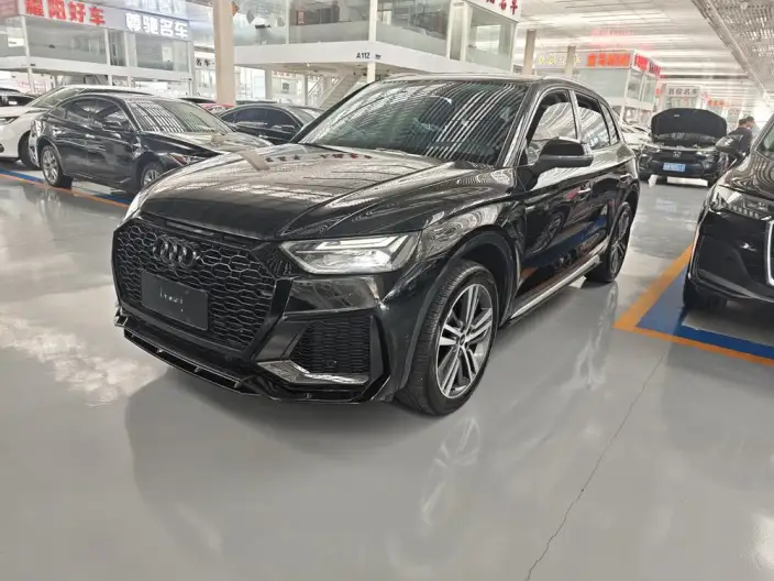Audi Q5L 2023 Model 40T Luxury Dynamic Model – фото 1