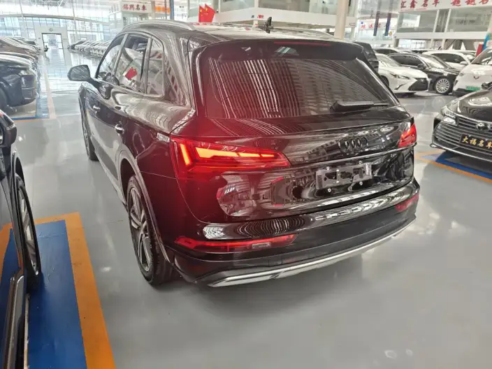 Audi Q5L 2023 Model 40T Luxury Dynamic Model – фото 2