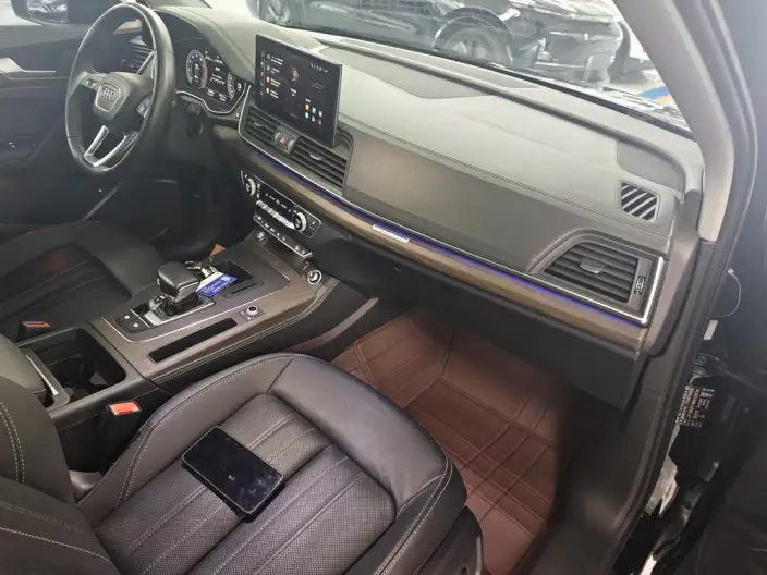 Audi Q5L 2023 Model 40T Luxury Dynamic Model – фото 5