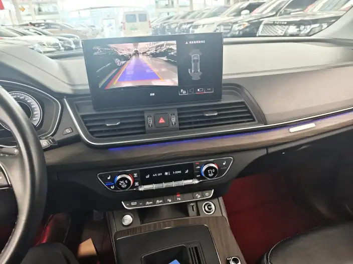 Audi Q5L 2023 Model 40T Luxury Dynamic Model – фото 8