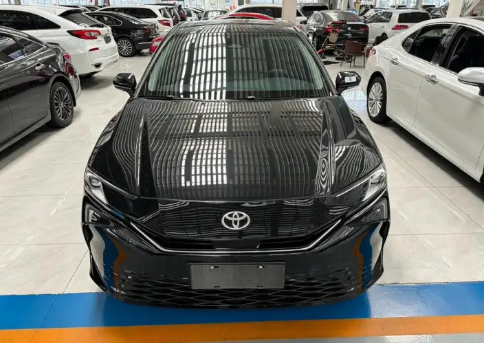 Toyota Camry 2026 Model Hybrid 2.0HGVP Deluxe Edition – фото 2