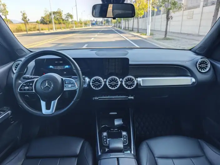 Mercedes-Benz GLB 2022 Model GLB 220 Fashion Model – фото 7