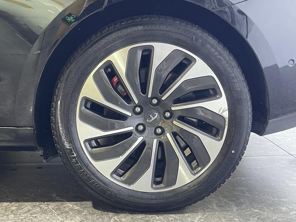 AITO M5 2022 Extended-Range AWD Performance – фото 9