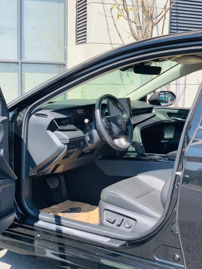 Toyota Camry 2024 Model Hybrid 2.5HG Premium Edition – фото 7